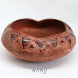 1920s Vintage Native American Southwest Redware and Black Pottery Shallow Bowl