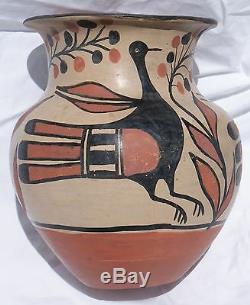 1940's Santo Domingo Kewa Indian Pottery 8 3/4 Jar With Bird & Floral Designs