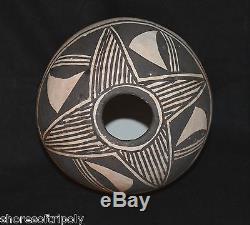1950's ACOMA BLACK & WHITE HAND FORMED NATIVE AMERICAN INDIAN VASE NEW MEXICO