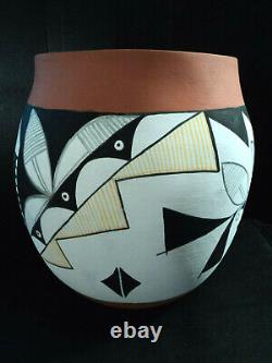 1970 Clifford & Kim Fragua Yemez Pueblo Native American Art Pottery Olla Signed