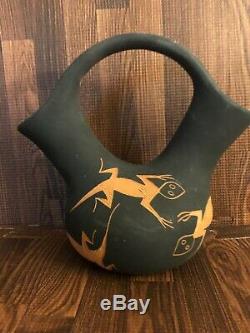 6.5 Acoma Pueblo Pottery Pot Vase Clara KUUTIMAITSA Santiago Native American
