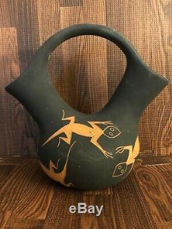 6.5 Acoma Pueblo Pottery Pot Vase Clara KUUTIMAITSA Santiago Native American