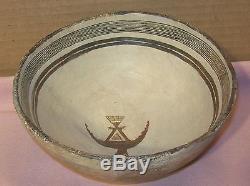 900-1130 A. D. PRE-HISTORIC ANASAZI MIMBRES POTTERY BOWL withTHUNDERBIRD PATTERN