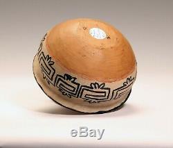 ANTIQUE Historic Tesuque pottery bowl PUEBLO INDIAN NATIVE AMERICAN circa 1920