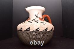 ATQ Acoma LARGE Native American Indian Pottery Fine Line Jug PITCHER SIGNED