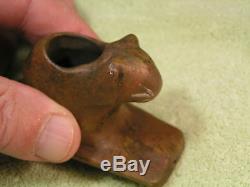 A VINTAGE SACRED PLATFORM EFFIGY NATIVE AMERICAN INDIAN POTTERY PEACE PIPE
