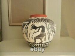 A & V Lucario Laguna Pueblo Native American Pottery Vase
