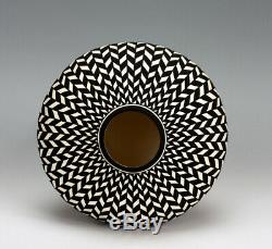 Acoma Pueblo Native American Indian Pottery Eyedazzler Jar #1 Paula Estevan