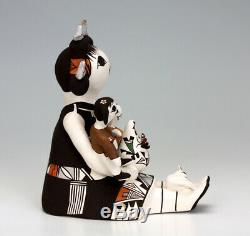 Acoma Pueblo Native American Indian Pottery Storyteller Judy Lewis