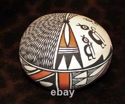 An Acoma Pueblo Native American Pottery Kokopelli Seed Jar Signed D. R. Lewis