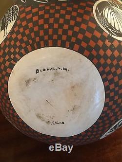 An Gorgeous Piece Of Native American Acoma Pottery From New Mexico Signed Chino