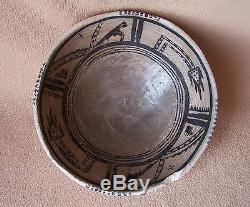 Anasazi Native American Puebloan Bowl Chip to Edge Black on Gray With Figurals