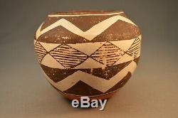 Antique 100 Year old Acoma Polychrome Native American Pot. Great Condition 4