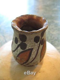 Antique 1920 Native American art pottery moccasin miniature Hopi-Isleta pueblo