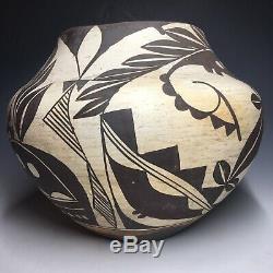 Antique Acoma Native American Pueblo Pottery Olla Polychrome Geometric