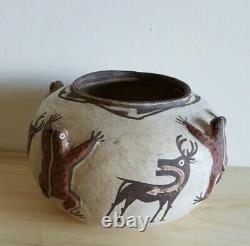 Antique Zuni Native American Pottery HEARTLINE DEER FROG Dimensional Effigy Pot
