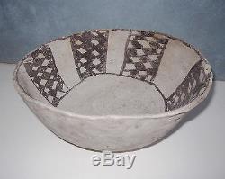 Authentic Antique Anasazi Pottery Bowl, Native American Pottery 7 1/2