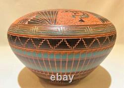 Authentic Navajo Native American Indian Pottery Vase Signed Donna Pacheco 2005