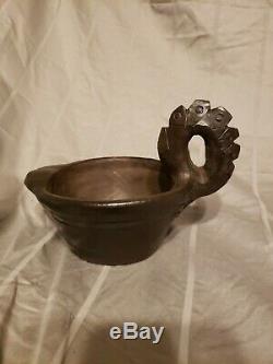 Bigmeat Pottery Cherokee Indian Handled Swan Vase Oil Lamp NC Native American