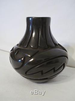 Black Santa Clara Pottery 4 Vase Denise Chavarria Signed Estate Piece