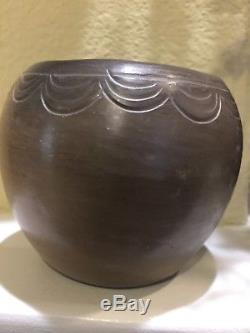 Cherokee Indian Native American Pottery 1960s. Signed Cora Wahnetah