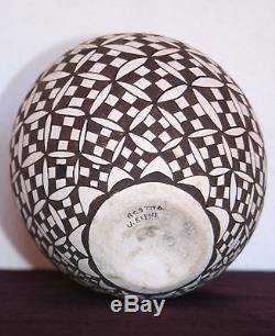 Dynamic LG Acoma Pueblo Vase by J. Keene Sfe Indian Market, Unique Xmas Gift