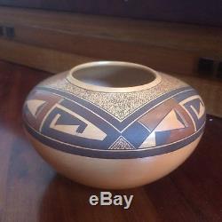 Elegant Steve Lucas Native American Hopi Pot Free Shipping