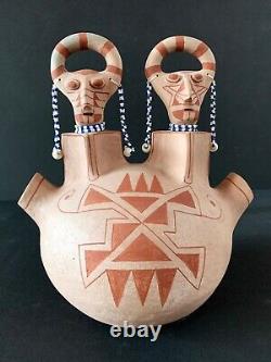 Elmer Gates (1929-1990) / Rare Two Headed Mojave Effigy Vase With Beaded Handles