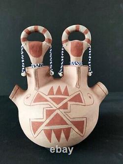 Elmer Gates (1929-1990) / Rare Two Headed Mojave Effigy Vase With Beaded Handles