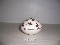 Emma Lewis Acoma Native American Pueblo Indian Bees Pottery Seed Pot