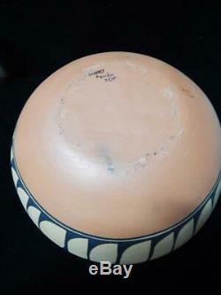 Giant 14+ Vintage Santo Domingo Pueblo Indian Pottery Dough Bowl Pot R. Aguilar