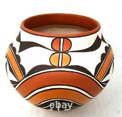 Gladys Paquin Sratyu'we Pot Pottery Laguna Pueblo 7.25x8 Native American 1995