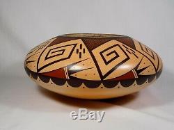 Gorgeous Hopi Indian Pottery By Award Winning Stetson Setalla Hairline Crack