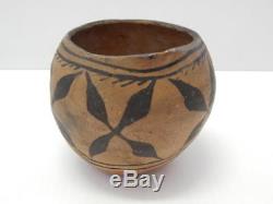 Historic Era Antique Santo Domingo Pottery Pitcher / Cup Pot Classic+old