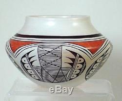 Hopi Pottery by Helen Naha, First Featherwoman Feather Woman (1922 d 1993)