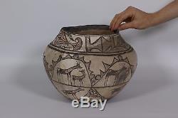 Hopi Tribe Large Deer Jar 1880s Native American Indian pottery storage Jar