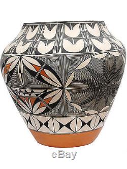 Ipsha Garcia, Acoma, Large Pottery, Geometric Pattern, 21 x 20 1/2