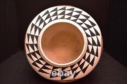LARGE Acoma Pueblo Pictorial Pottery Jar JUG 12 Alberta Analla Native American