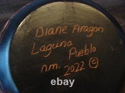 Laguna Pueblo Indian Hand Etched Pillow Pot by Diane Aragon