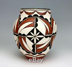 Laguna Pueblo Native American Indian Pottery Jar #1 Wendell Kowemy