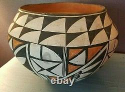 Large 1930's Acoma Pueblo Pottery Olla Native American Indian