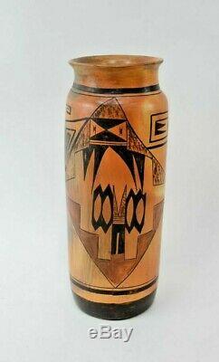 Large Antique Hopi Pueblo Indian Pottery Vase Early 20th Century 13.25 h