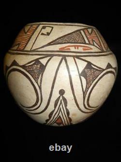 Large Antique Vintage Zuni Indian Pottery Classic Olla Form Pot Concave Base