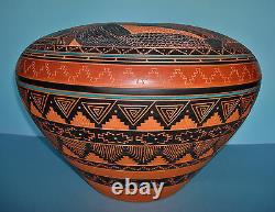 Large Native American Navajo Seed Jar Signed with Etched Landscape Drawing on Base