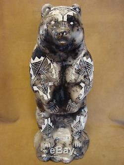 Large Native American Pottery Horse Hair Etched Bear Sculpture by Vail! Navajo