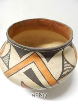 Large Vintage / Antique Laguna Pueblo Indian Pottery Jar Olla Pot Concave Base