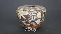 Lovely small Native American pottery bowl. Acoma Pueblo