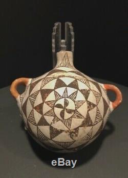 Mid 19th Century Native American Pueblo Acoma Tribe Polychrome Pottery Canteen
