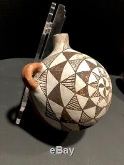 Mid 19th Century Native American Pueblo Acoma Tribe Polychrome Pottery Canteen
