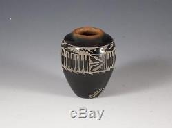 Miniature 2.5 GERI NARANJO Santa Clara Pueblo Seed Pot Native American Pottery